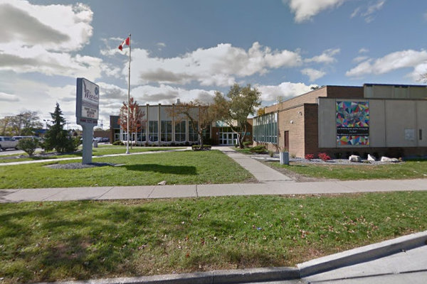 Trường Trung Học Westview Freedom Academy – Windsor, Ontario, Canada